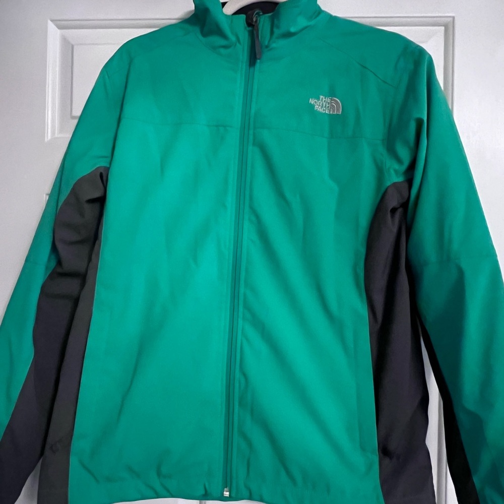 The North Face Softshell Boys Jacket Size 18/20